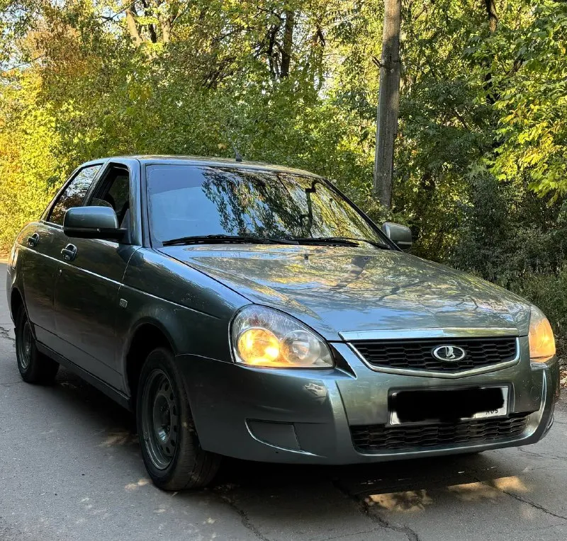 Продам приору 2010г. я собственник. авто в хорошем состоянии. без ржавчины и гнили! срочных вложений не требует! мотор коробка ходовая на 5/5. остальные вопросы по телефону +79494076288. telegram: +79614413558. звоните/пишите, связь очень слабая! цена 395.000т. р торг. - фотография - 2