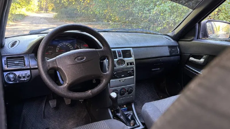 Продам приору 2010г. я собственник. авто в хорошем состоянии. без ржавчины и гнили! срочных вложений не требует! мотор коробка ходовая на 5/5. остальные вопросы по телефону +79494076288. telegram: +79614413558. звоните/пишите, связь очень слабая! цена 395.000т. р торг. - фотография - 9