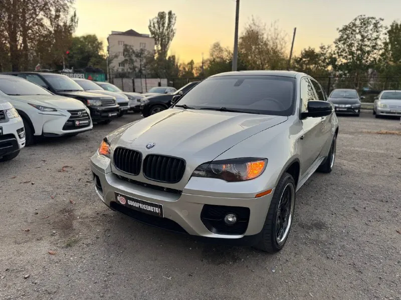В продаже🚗 bmw x6 год выпуска:2010 мотор:3.0 пробег:250.000 автомобиль в отличном состоянии готов к проверкам на ваших сто возможна продажа в кредит возможен обмен цена:1.35🍋 +79496106193 - фотография - 3