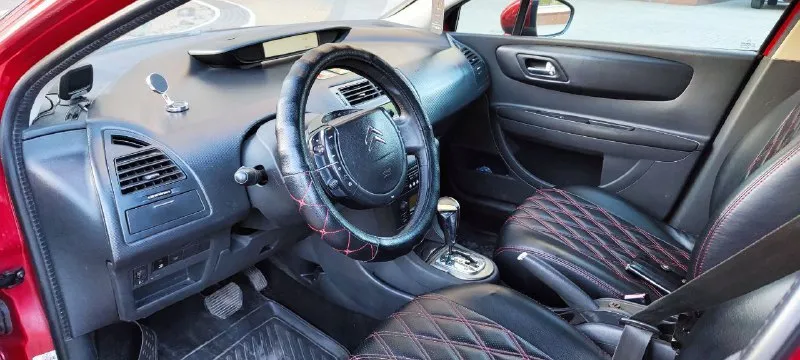 Продам идеальный 🔤🔤🔤 citroen c4 2010год выпуска 1.6 🔤🔤пробег 180.000 автомат 👑👑👑 - фотография - 5