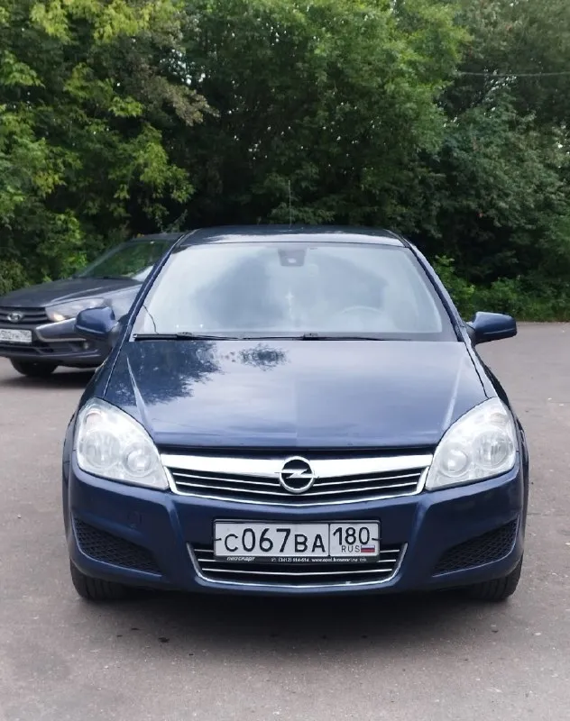 💥💥💥 opel astra h💥💥💥. год:2012. объем:1.8 (140л. с). коробка: механика. пробег: 234.000км родной. птс: оригинал. автомобиль в отличном состоянии, ни каких вложений не требует. двигатель работает идеально, без посторонних шумов, не троит, не дымит, масло не расходует, полностью обслужен. ходовая часть отрабатывает как положено, ни чего не стучит, не гремит и т. д. коробка не убиваемая механика, все скорости на месте, сцепление свежее. кузов как на фото, смотрится отлично, весь в заводской краске, есть жизненные коцки авто не новое. комплектация хорошая, есть все для комфортной и безопасной езды, подогрев сидений, кондиционер, сигнализация с автозапуском, два компле 📞 звоните: +7(903)1505300 - фотография - 2