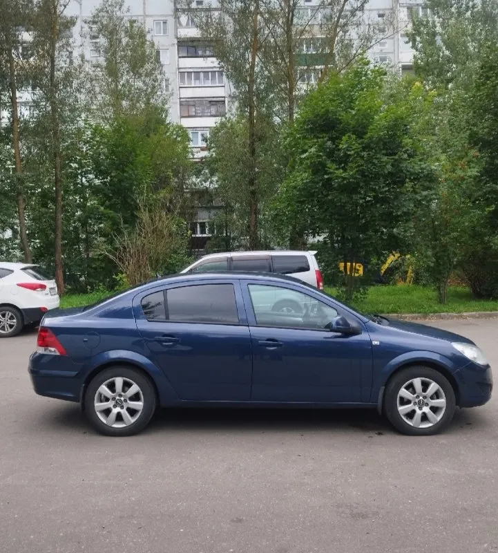 💥💥💥 opel astra h💥💥💥. год:2012. объем:1.8 (140л. с). коробка: механика. пробег: 234.000км родной. птс: оригинал. автомобиль в отличном состоянии, ни каких вложений не требует. двигатель работает идеально, без посторонних шумов, не троит, не дымит, масло не расходует, полностью обслужен. ходовая часть отрабатывает как положено, ни чего не стучит, не гремит и т. д. коробка не убиваемая механика, все скорости на месте, сцепление свежее. кузов как на фото, смотрится отлично, весь в заводской краске, есть жизненные коцки авто не новое. комплектация хорошая, есть все для комфортной и безопасной езды, подогрев сидений, кондиционер, сигнализация с автозапуском, два компле 📞 звоните: +7(903)1505300 - фотография - 7