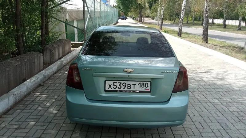 Продам chevrolet lacetti 2004 год, коробка автомат, двигатель 1.8 бензин, газ. пробег: 212 000 цена: 525.000 возможен обмен. подробнее по телефону: +79495067001 - фотография - 5