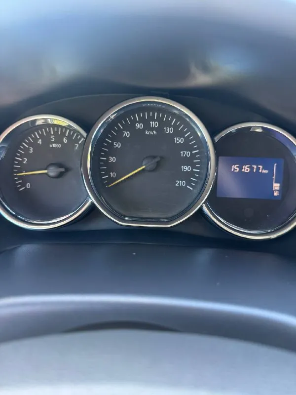 🇫🇷 renault logan 💰цена: 720 000р 🏢город: мариуполь 📅год выпуска: 2016 🧾пробег: 151 677 км. ⚙️двигатель: 1.6 8v ⛽топливо: бензин ⚙️кпп: механика 📞 телефон: +7-949-727-41-51 +7-949-551-91-52 +7-989-263-55-56 💾 описание: ✅ техническая часть на 5+ ✅ два владельца, птс оригинал. ✅ заводские стёкла, включая лобовое с подогревом. 🚙 двигатель k7m 1.6 8v. самый простой и надежный в линейке, ходовая без посторонних звуков, мягкая, высокий клиренс. салон в отличном состоянии. ❄️ кондиционер (холодит шикарно), усилитель руля, abs, 2 подушки безопасности, полный электопакет, подогрев сидений и лобового, птф, магнитола с bluetooth, литые диски на новой резине. улица шевченко 2️⃣6️⃣9️⃣ 🏦 возможна продажа в кредит по двум документам. - фотография - 10