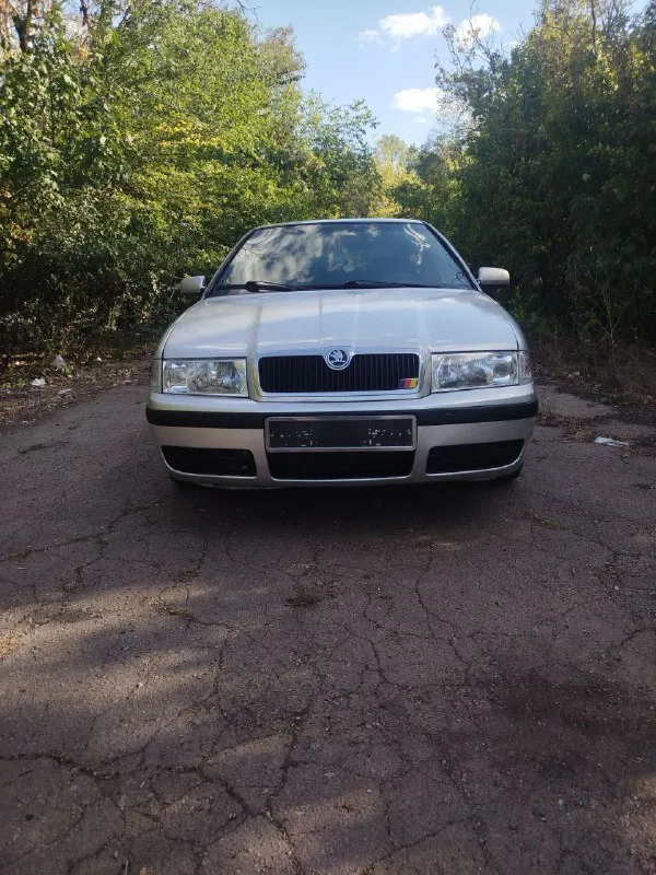 Продам шкода октавия а4 (тур) ✅2002 год ✅1.6 akl ✅ комплектация: кондиционер(морозит),4 эл. стеклопо... - фотография