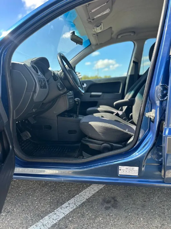 Продам форда. год 2008. пробег 146 тысяч. 1,6 автомат. не бит не крашен. в идеале. автотека вся зеленая. машина в мариуполе. цена 650 тысяч. все вопросы по телефону +79497081249 - фотография - 8