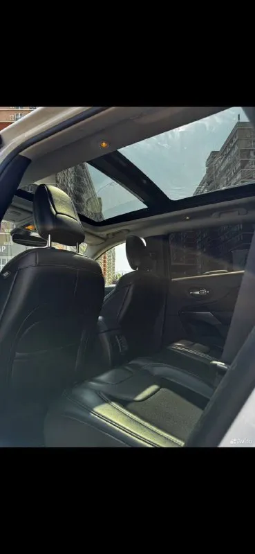 Jeep cherokee 2.4 4wd ат (177 л. с.), 2018, 101 499 км автомобиль был пригнан для личного пользования, автомобиль в очень хорошем состояние. бережная и добросовестная эксплуатация одним владельцем. салон чистый не прокуренный, все рабочем состояние. на 100 00о км было пройдено полное то с заменой всех масел и фильтров, был так же заменен антифриз, тормозная жидкость, полностью были заменены тормозные диски и колодки. все ставилось новое и отличного качества. в подарок отдам комплект зимней резины. 2 700 000 🍋 ☎️ +79281127662 @maksim_linnik777 - фотография - 7