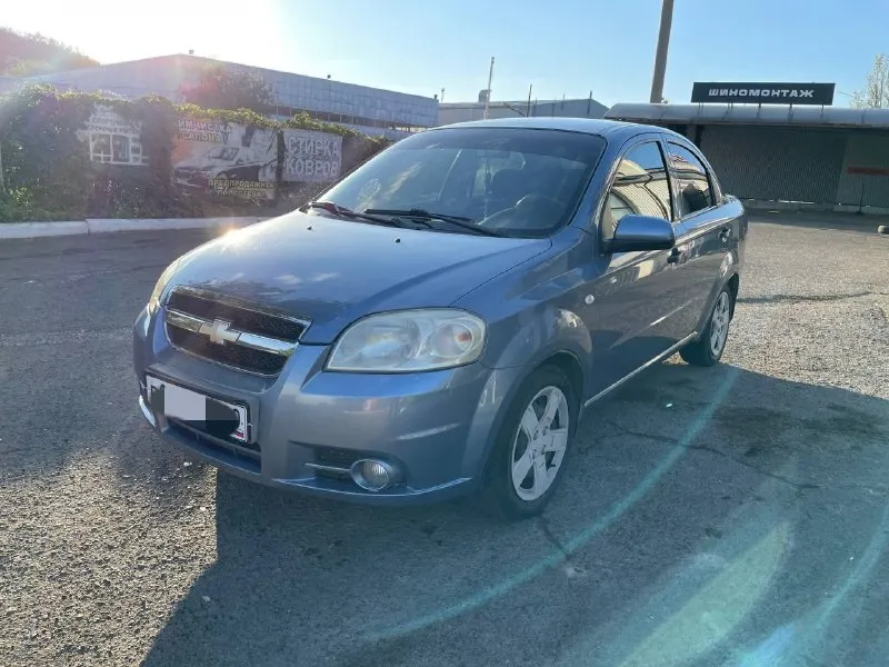 Продам chevrolet авео 2006года. мотор 1,5 пробег 170 т. км родного! , кпп работает отлично. без дтп. днище, стаканы, пороги всё радное. машина практически вся в родне. я второй владелец с автосалона. цена 430т. р. торг. +79493672768 +79494149811 📞 звоните: +7(949)3672768 - фотография - 3