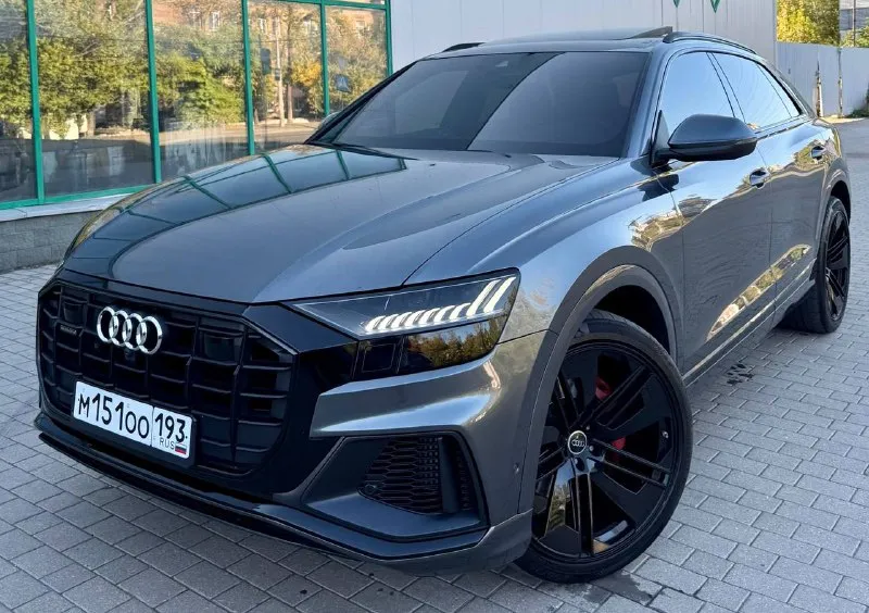 Продаю в городе донецке +79495236393 audi q8 3.0 tfsi quattro продажа от собственника, состояние идеальное, без единого момента, без единого изъяна ! без единого подводного камня! готов на любые проверки! машина вся в идеальном состоянии! все расходники заменены! два комплекта резины лето и зима и два комплекта дисков ! 2020 год 100 тыс км родной оригинальный проверенный пробег не скрученный! кузов в первозданном виде без единого момента! салон как новый ! была бережная эксплуатация, гаражное хранение! обслуживание всегда вовремя у официального дилера! машина без малейшего вложения все расходники заменены! 3.0 tfsi бензин автомат 8 ступенчатый полный привод, хорошая комплектация! полное переоформление в мрэо осмотр в донецке цена 6 300 000 руб торг +79495236393 +380715236393 телеграмм - фотография - 2