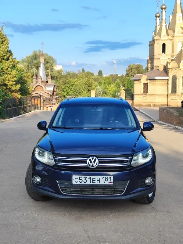 🔥🔥🔥🔥 Срочно 🔥🔥🔥🔥
✅Продам volkswagen tiguan
✅ 2.0 Tsi
📅2011Г. Декабрь месяц.
📊Пробег 150.000
❄️ Климат контроль.
✅ Автомат aisin, самый надёжный и проверенный.
✅Датчики парковки, света, дождя и многое другое.
✅ Цена 1 550 000 торг у капота.
🏙️Осмотр г. Алчевск, луганск.
Автомобиль на полном ходу, мотор работает ровно, коробка переключает плавно. Любые проверки на сто. Без вложений, всё везде сухо. Ваговских болячек нет. Пробег подтверждён автотекой. Без дтп, есть полная история эксплуатации.  Автомобиль сел и поехал, обслужен полностью. Резина зима, лето. Торг реальному покупателю при осмотре.
✅ +7 959 118 87 93
+7 959 118 87 93
📞 Звоните: +7(959)1188793 - фотография - 2