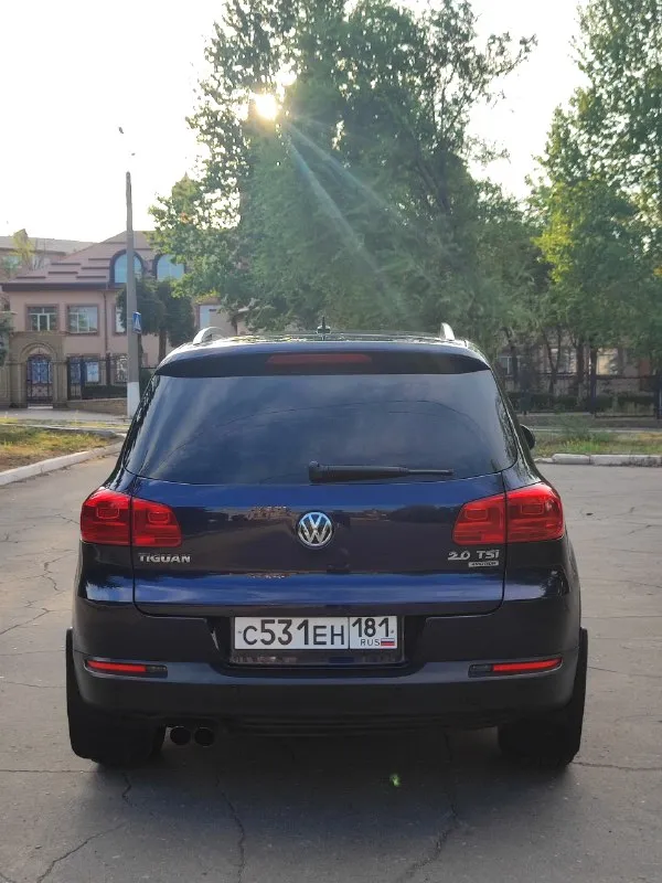 🔥🔥🔥🔥 Срочно 🔥🔥🔥🔥
✅Продам volkswagen tiguan
✅ 2.0 Tsi
📅2011Г. Декабрь месяц.
📊Пробег 150.000
❄️ Климат контроль.
✅ Автомат aisin, самый надёжный и проверенный.
✅Датчики парковки, света, дождя и многое другое.
✅ Цена 1 550 000 торг у капота.
🏙️Осмотр г. Алчевск, луганск.
Автомобиль на полном ходу, мотор работает ровно, коробка переключает плавно. Любые проверки на сто. Без вложений, всё везде сухо. Ваговских болячек нет. Пробег подтверждён автотекой. Без дтп, есть полная история эксплуатации.  Автомобиль сел и поехал, обслужен полностью. Резина зима, лето. Торг реальному покупателю при осмотре.
✅ +7 959 118 87 93
+7 959 118 87 93
📞 Звоните: +7(959)1188793 - фотография - 3