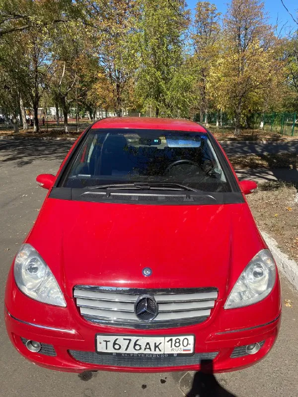 Продам! mercedes a170 2005 г. автомобиль в отличном состоянии! год выпуска 2005 пробег 140 тыс. двигатель 1.7 116 л. с. едет очень бодро 🔥🔥🔥 в отличном состоянии, не троит! не дымит! масло не расходует! коробка вариатор в отличном состоянии, заменена менее года назад, ещё на гарантии! отлично работает✅ ходовая в отличном состоянии! все заменено, кататься и кататься! нечего не стучит! не гремит! обслужен от и до! любые проверки в любом авто сервисе за ваш счет без проблем ✅✅✅ окна родные! и лобовое тоже родное✅ комплектация 👍 датчик дождя, датчик света, климат контроль, подогрев зеркал, авто складывания зеркал, парктроники передние и задние, магнитола андроид. цена 🔥🔥650.000₽🔥🔥 приезжайте на осмотр ✅ город донецк татьяна +79495923226 📞 звоните: +7(949)5923226 - фотография - 4