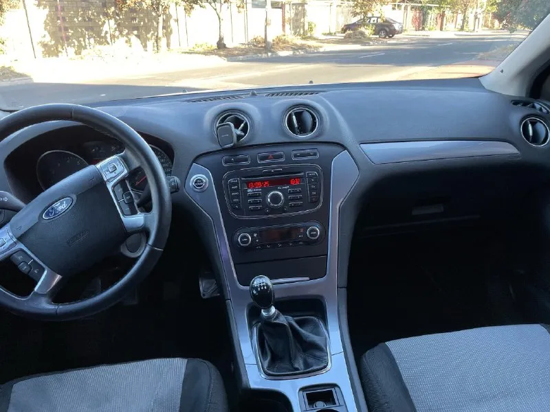 Продам автомобиль представительского бизнес класса ford mondeo 4 год выпуска конец 2012, куплен в феврале 2013 у официального дилера. двигатель: 1.6(160л. с) коробка: механика пробег родной 147.000км я единственный хозяин. двигатель, коробка и подвеска в отличном состоянии! технически автомобиль полностью обслужен. вложений никаких не требует. сел и поехал. стёкла все родные включая лобовое. кузов в хорошем состоянии (обработаны антикором днище, арки и скрытые полости). по городу расход 8 литров, по трассе 6.5л на 100км. климат контроль двухзонный. управление на руле, парктроники. abs, esp электро регулировка сидений. подушки безопасности. запуск start stop. круиз контроль. лобовое стекло с подогревом. 4 автоматических стеклоподъемника с защитой от придавливания. сигнализация starline с автозапуском. противоугонный замок на кпп construct. новое запасное колесо. в бронепленке:фары, на дверях, пороги. два комплекта резины на оригинальных дисках. два ключа, сервисная кн 📞 звоните: +7(949)8000907 - фотография - 7