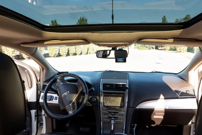 🔥🔥🔥🔥🔥🔥 lincoln mkx 3.7 awd 2012 😎😏😏😕😕😕😕 😖 📞💬+79493457303 lincoln mkx оснащен широким спектром современных систем и технологий, включая: * антиблокировочную систему (abs); * усилительное рулевое управление (eps); * систему подогрева передних сидений и задних; * электрический люк с электроприводом * ксеноновые фары с системой адаптивного освещения; * навигация * систему курсовой устойчивости (esc); * противотуманные фары; * комплексную охранную систему с иммобилайзером; * парковочные датчики заднего вида; * электронную систему контроля тяги (tcs); * электрические стеклоподъемники всех дверей; * датчик дождя * бортовой компьютер с многофункциональным дисплеем; * систему круиз-контроля; * двухзонный климат * аудиосистему премиум-класса с поддержкой * датчик света с функцией автоматического управления фарами основные характеристики: • объём двигателя: 3,7 л • тип двигателя: бензин • мощность: 300 л. с. • коробка передач: акпп • привод: awd • пробег: 201000 • шины и диски: 235/55 r20 • количество цилиндров: 6 v-образный • ёмкость топливного бака: 72 л - фотография - 5