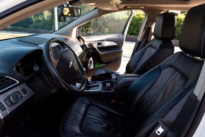 🔥🔥🔥🔥🔥🔥 lincoln mkx 3.7 awd 2012 😎😏😏😕😕😕😕 😖 📞💬+79493457303 lincoln mkx оснащен широким спектром современных систем и технологий, включая: * антиблокировочную систему (abs); * усилительное рулевое управление (eps); * систему подогрева передних сидений и задних; * электрический люк с электроприводом * ксеноновые фары с системой адаптивного освещения; * навигация * систему курсовой устойчивости (esc); * противотуманные фары; * комплексную охранную систему с иммобилайзером; * парковочные датчики заднего вида; * электронную систему контроля тяги (tcs); * электрические стеклоподъемники всех дверей; * датчик дождя * бортовой компьютер с многофункциональным дисплеем; * систему круиз-контроля; * двухзонный климат * аудиосистему премиум-класса с поддержкой * датчик света с функцией автоматического управления фарами основные характеристики: • объём двигателя: 3,7 л • тип двигателя: бензин • мощность: 300 л. с. • коробка передач: акпп • привод: awd • пробег: 201000 • шины и диски: 235/55 r20 • количество цилиндров: 6 v-образный • ёмкость топливного бака: 72 л - фотография - 6