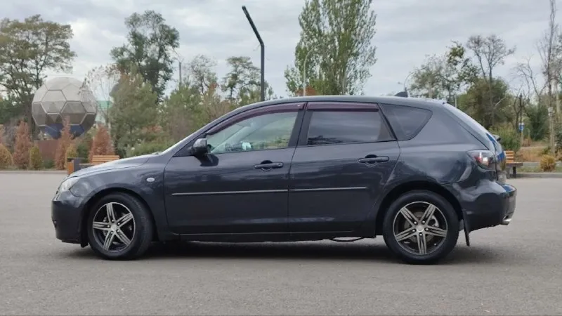 Mazda 3 1.6 2006 год пробег: 208 тыс. км. цена: 465.000 рублей продам мазду 3 на автомате по цене гранты. надежный, крепкий автомобиль, техническая часть в порядке, состояние сел - поехал. автомобиль хорошо укомплектован, климат-контроль, андроид мультимедиа, линзованная оптика, легкосплавные диски и свежая резина. осмотр: донецк, район южного ав 📞 +79496317985 📞 звоните: +7(949)6317985 - фотография - 5