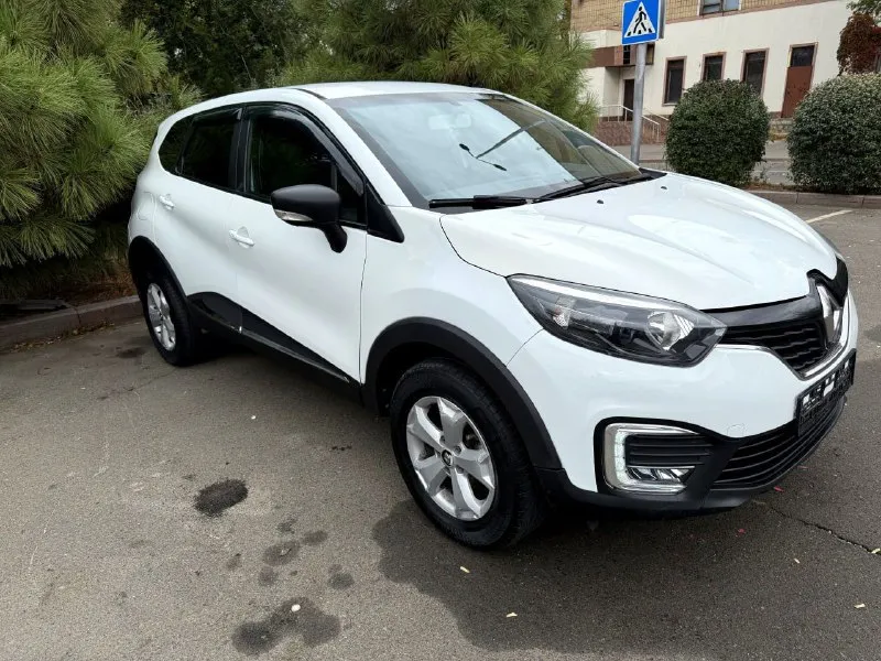 Renault kaptur, 2017 год. пробег 145000 км. 1.6 автомат. хозяйское авто, не использовалась в каршеринге и такси. авто в отличном состоянии. мультируль, мультимедиа с камерой заднего вида возможно оформить авто в кредит. возможен обмен. более детально по телефону. цена - 1.280.000 р. +79494041233 - фотография - 2