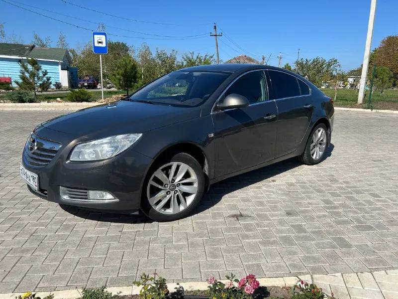 Opel insignia turbo 1.6⚡️180л. с ✨год выпуска 2013 комплектация cosmo sport кузов лифтбек ⚡️мультируль ⚡️2х зонный климат-контроль ⚡️6 air bag ⚡️abs ⚡️eba помощь при экстренном торможении ⚡️ebd система распределения тормозных усилий ⚡️asr aнтипробуксовочная система ⚡️esp система курсовой устойчивости ⚡️. .. -image:url('//telegram. org/img/emoji/40/e29aa1.png')">⚡️ручник с электроприводом ⚡️датчик света ⚡️датчик дождя ⚡️электропривод боковых зеркал ⚡️складываемые задние сидения ⚡️2 ключа все сервисные книжки! и многое другое. двигатель 1,6 turbo. разгон до 100 за секунды. работает идеально мкпп 6 ступенчатая, работает на 5+ ✨кузов в идеальном состоянии, без рыжиков, сколов и прочего салон чистый, ухоженный, в авто не курили! ✨резина r18 лето новая. рассмотрю варианты обмена, с вашей доплатой ✨по документам я хозяин, любое переоформление ! цена 965 торг присутствует! г. донецк все остальные вопросы по телефону +79494171326 - фотография - 2