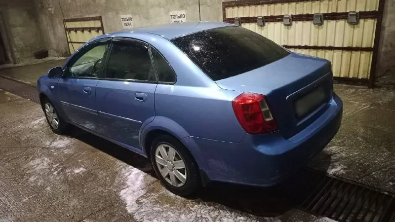 Продам шевроле лачетти 2003г. 1.6,коробка механика, пробег 187т. км, авто в отличном состоянии, по кузову нет не рыжиков, не гнили. салон в идеальном состоянии. двигатель и кпп полностью в исправном состоянии, комплектация sx, всё работает(кондиционер работает на 5+), на авто установлен гбо евро 4 (дорогое итальянское оборудование, пропан ), автомобиль обслужевался для себя(машиной будете только радоваться), цена 515т. торг +79493478557 - фотография - 5