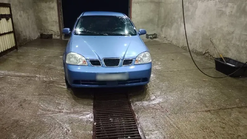 Продам шевроле лачетти 2003г. 1.6,коробка механика, пробег 187т. км, авто в отличном состоянии, по кузову нет не рыжиков, не гнили. салон в идеальном состоянии. двигатель и кпп полностью в исправном состоянии, комплектация sx, всё работает(кондиционер работает на 5+), на авто установлен гбо евро 4 (дорогое итальянское оборудование, пропан ), автомобиль обслужевался для себя(машиной будете только радоваться), цена 515т. торг +79493478557 - фотография - 8