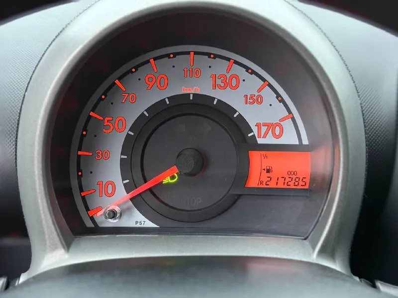 🩷 toyota aygo 💰цена: 490 000р 🏢город: мариуполь 📅год выпуска: 2009 🧾пробег: 217 285 км. ⚙️двигатель: 1.0 ⛽топливо: бензин ⚙️кпп: механика 📞 телефон: +7-989-263-55-56 +7-949-727-41-51 +7-949-713-18-14 💾 описание: идеальный городской хэтчбек на каждый день будет очень удобный в городе. техническая часть на твердую пятерку и не требует никаких вложений. есть вся сервисная история. ✅ цепной двигатель в паре с механической коробкой очень надёжный и не прихотливый. ✅ кондиционер холодит шикарно, электростеклоподьемники, abs, гидроусилитель руля, две подушки безопасности, центральный замок, новая летняя резина. улица шевченко 269 🏦 возможна продажа в кредит по двум документам. - фотография - 10