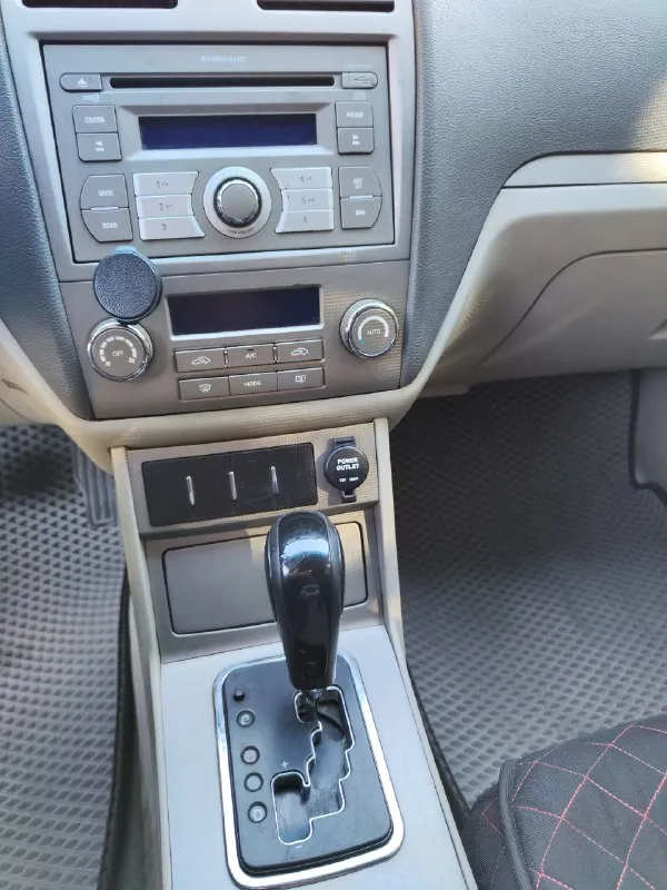 Продам geely емгранд ес7 2012 года. пробег 130тыс, растет. один хозяин с салона, покупалась в донецке. двигатель toyota 1.8. коробка вариатор, без нареканий. обслуживалась вовремя. электрика без нареканий. проблема - кузов, их болячка. цена 600тыс, торг-обмен. как первое авто или для девушки идеально подходит. звоните пишите+79497159211. 📞 звоните: +7(949)7159211 - фотография - 10