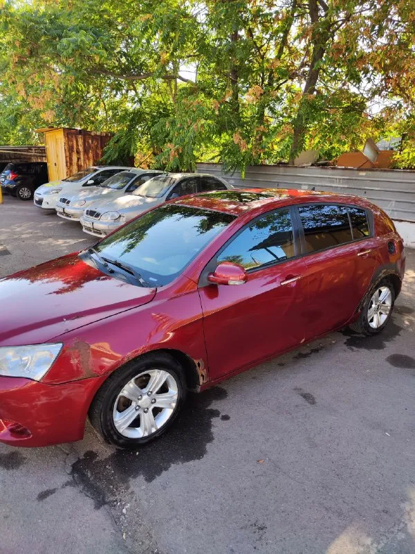 Продам geely емгранд ес7 2012 года. пробег 130тыс, растет. один хозяин с салона, покупалась в донецке. двигатель toyota 1.8. коробка вариатор, без нареканий. обслуживалась вовремя. электрика без нареканий. проблема - кузов, их болячка. цена 600тыс, торг-обмен. как первое авто или для девушки идеально подходит. звоните пишите+79497159211. 📞 звоните: +7(949)7159211 - фотография - 7
