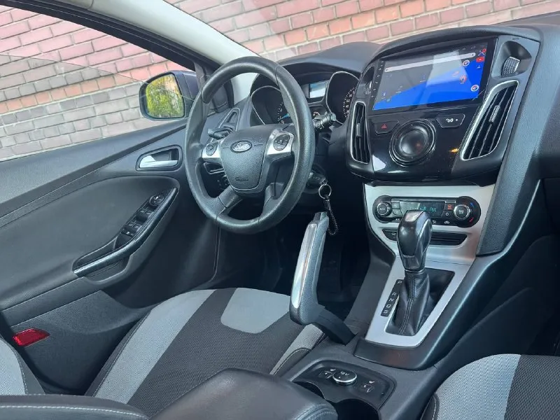 Продам ford focus 3 в идеальном состоянии, 2014 года выпуска, объём двигателя 1.6 125 л. с, коробка автомат 6-ст, родной пробег 180.000, без дтп, в родном окрасе, за всё время эксплуатации 2 хозяина, в максимальной комплектации, авто технически и внешне в отличном состоянии!, ухожена и обслужена, по машине работает абсолютно все, вложений не каких не требует, комплектация: климат контроль, круиз контроль, складывание зеркал, мультируль, 4-эл стеклоподъёмника, подогрев передних сидений, электро привод зеркал, обогрев зеркал, датчик света и дождя, бортовой компьютер, линзованая оптика, противотуманные фары, обогрев лобового, обогрев заднего стекла, мультимедиа с хорошим звуком, парктроники, имеется абсолютно все для комфортной езды, все работает в штатном режиме по запросу скину видео обзор, по документам кристально чисто, любой вид оформления. цена 880.000 возможен хороший торг реальному покупателю! на все остальные вопросы отвечу по телефону +7949620-99-74 +7949564-47-36 г. донецк ворошиловский район - фотография - 7