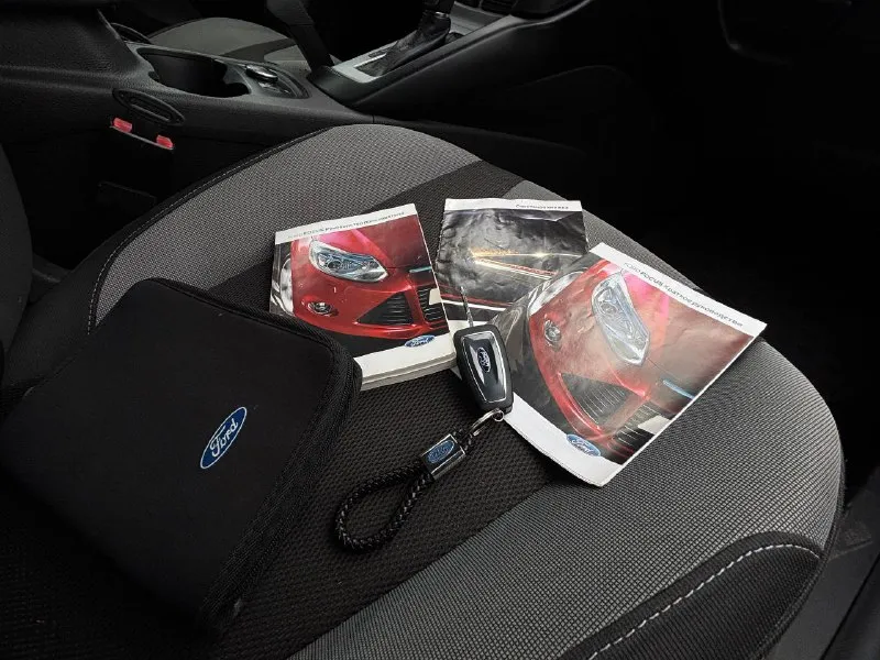 Продам ford focus 3 в идеальном состоянии, 2014 года выпуска, объём двигателя 1.6 125 л. с, коробка автомат 6-ст, родной пробег 180.000, без дтп, в родном окрасе, за всё время эксплуатации 2 хозяина, в максимальной комплектации, авто технически и внешне в отличном состоянии!, ухожена и обслужена, по машине работает абсолютно все, вложений не каких не требует, комплектация: климат контроль, круиз контроль, складывание зеркал, мультируль, 4-эл стеклоподъёмника, подогрев передних сидений, электро привод зеркал, обогрев зеркал, датчик света и дождя, бортовой компьютер, линзованая оптика, противотуманные фары, обогрев лобового, обогрев заднего стекла, мультимедиа с хорошим звуком, парктроники, имеется абсолютно все для комфортной езды, все работает в штатном режиме по запросу скину видео обзор, по документам кристально чисто, любой вид оформления. цена 880.000 возможен хороший торг реальному покупателю! на все остальные вопросы отвечу по телефону +7949620-99-74 +7949564-47-36 г. донецк ворошиловский район - фотография - 9