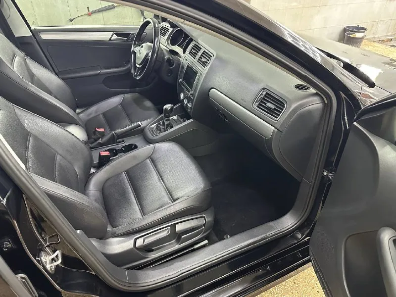 Продам volkswagen jetta 2017 г.
Пробег 106 000 км. Родной!
Цена 1 150 000₽ 🔥
Мотор 1.4, автомат
Автомобиль в отличном состоянии, двигатель, коробка передач, ходовая часть, работает на 5, хорошая комплектация, без ключевой доступ, слепые зоны, люк, обогрев сидений
Два комплекта резины, с документами полный порядок, в рф один владелец.
Виталий +79493570671 г. Донецк - фотография - 7