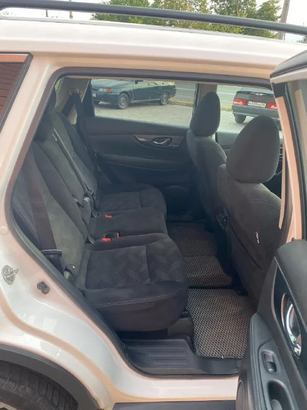 В продаже !!! отличный японский кроссовер!!! автомобиль дилерский, не привезенный!!. nissan x-trail t32 2015г. 1.830.000р двигатель - 2.0 бензин автоматическая коробка пробег - 172.000 (подтверждён) три собственника за всю историю! зелёная автотека без дтп и расчетов! весь в родном окрасе! без подкрасов! юридически чист! пред максимальная комплектация: - двухзонный климат, круиз контроль - эл. /привод зеркал, эл. /привод багажник -электрический ручник -панорама с люком - подогрев передних сидений - подогрев лобового стекла - безключевой доступ и старт/стоп - диски r18 - мультимедиа с камерой кругового обзора 360 - парктроники - датчик света и дождя. все вопросы по телефону(телеграмму) +79591361750 📞 звоните: +7(959)1361750 - фотография - 10