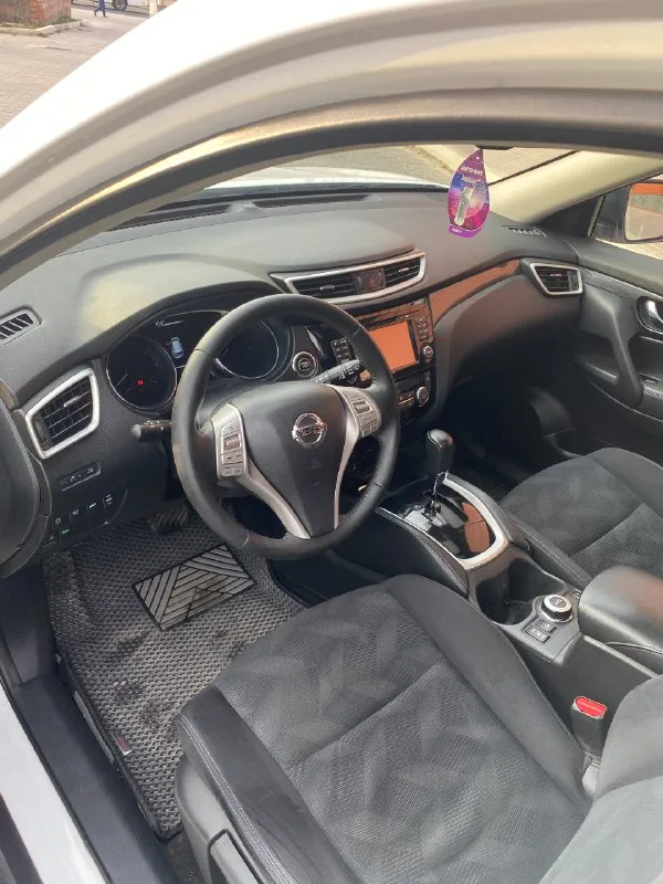 В продаже !!! отличный японский кроссовер!!! автомобиль дилерский, не привезенный!!. nissan x-trail t32 2015г. 1.830.000р двигатель - 2.0 бензин автоматическая коробка пробег - 172.000 (подтверждён) три собственника за всю историю! зелёная автотека без дтп и расчетов! весь в родном окрасе! без подкрасов! юридически чист! пред максимальная комплектация: - двухзонный климат, круиз контроль - эл. /привод зеркал, эл. /привод багажник -электрический ручник -панорама с люком - подогрев передних сидений - подогрев лобового стекла - безключевой доступ и старт/стоп - диски r18 - мультимедиа с камерой кругового обзора 360 - парктроники - датчик света и дождя. все вопросы по телефону(телеграмму) +79591361750 📞 звоните: +7(959)1361750 - фотография - 7