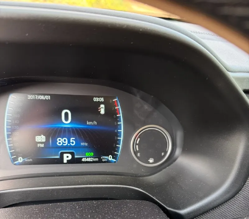 Продаю автомобиль chery tiggo 4 в идеальном состоянии, от первого владельца, 2021г. в., в предмаксимальной комплектации techno, пробег 45 000 км. двигатель 2,0л. (122 л. с.), коробка вариатор. комплектация включает в себя весь пакет зимних функций (подогрев лобового стекла, подогрев руля, подогрев передних и задних сидений, подогрев форсунок омывателя). автомобиль не имеет каких-либо ошибок и проблем. был один локальный окрас крышки багажника. цена 1.3 млн. руб. +торг. харцызск. тел. +79493418953 если не дозвонились, на этом номере telegram, whatsapp, мах. 📞 звоните: +7(949)3418953 - фотография - 10