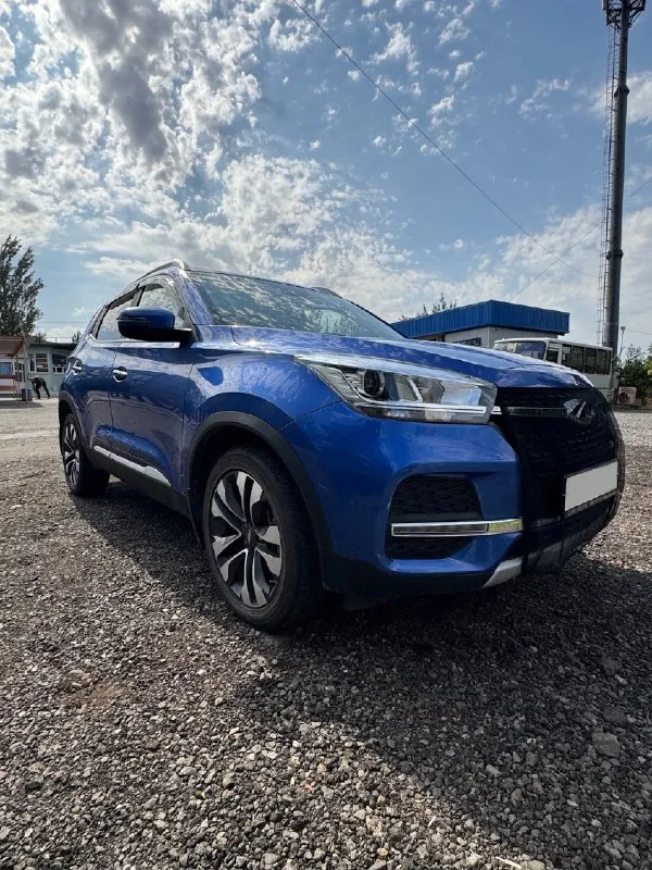 Продаю автомобиль chery tiggo 4 в идеальном состоянии, от первого владельца, 2021г. в., в предмаксимальной комплектации techno, пробег 45 000 км. двигатель 2,0л. (122 л. с.), коробка вариатор. комплектация включает в себя весь пакет зимних функций (подогрев лобового стекла, подогрев руля, подогрев передних и задних сидений, подогрев форсунок омывателя). автомобиль не имеет каких-либо ошибок и проблем. был один локальный окрас крышки багажника. цена 1.3 млн. руб. +торг. харцызск. тел. +79493418953 если не дозвонились, на этом номере telegram, whatsapp, мах. 📞 звоните: +7(949)3418953 - фотография - 3