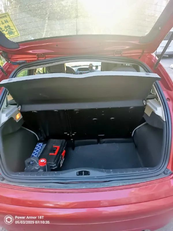 Продам citroen с3 2006г, 1.4 автомат. в отличном состоянии. пробег 135000. полная комплектация камера заднего вида датчик дождя, света климат контроль…. +комплект зимней резины шумка дверей, хорошая музыка. без ржавчины ухоженный обслуженный автомобиль с родным пробегом. . 450000т. р. +79495248492 📞 звоните: +7(949)5248492 - фотография - 7