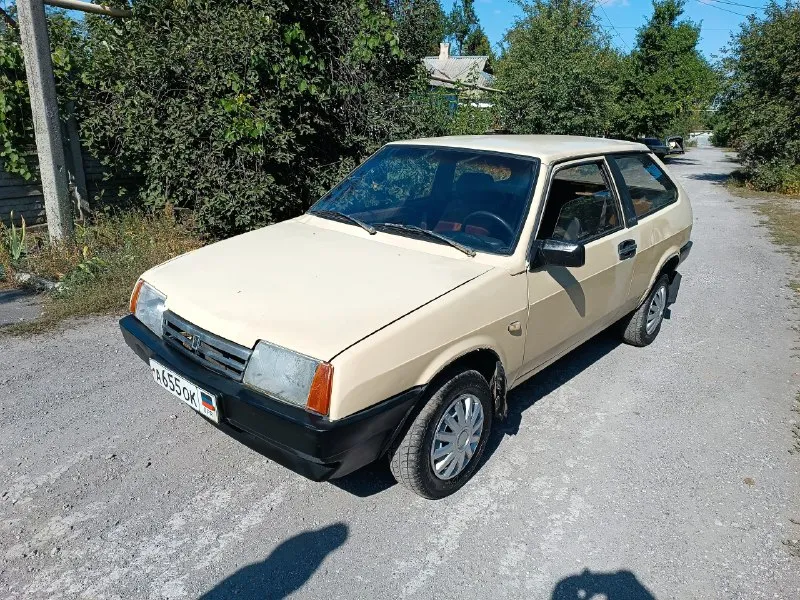 Продам ваз 2108(1987 г. в), машина полностью на ходу сел и поехал, двигатель 1300 см3 работает ровно... - фотография