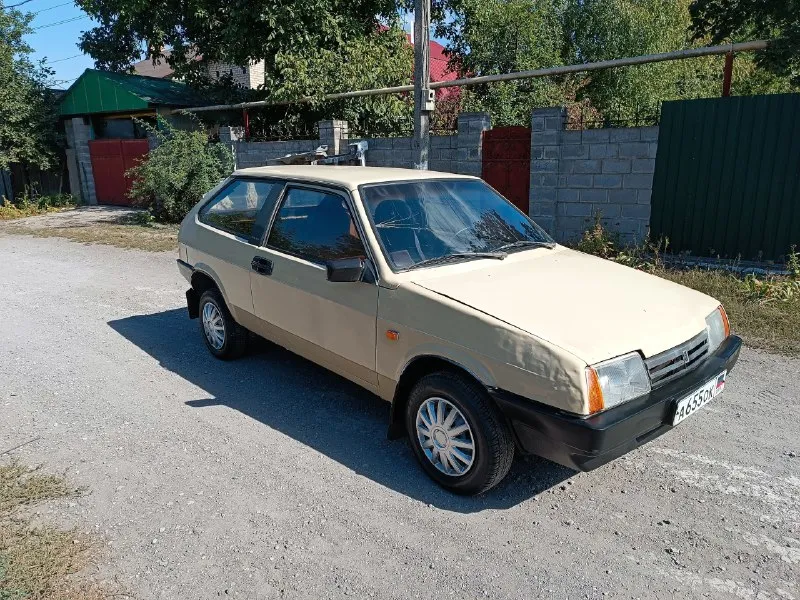 Продам ваз 2108(1987 г. в), машина полностью на ходу сел и поехал, двигатель 1300 см3 работает ровно не троит, кпп не гремит скоростя не вылетают, ходовая часть отличная, электрика вся исправна, чистый салон, продажа по тех. паспорту(постоянный учёт днр)на учёт рф 180 регион на 5 лет станет на вас без проблем, цена 85000 рублей, г. донецк, кировский район, +7(949)479-11-08 📞 звоните: +7(949)4791108 - фотография - 3