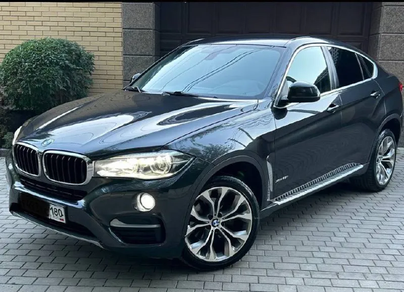 Продам bmw x6 2017 3.0 бензин в отличном состоянии, весь в заводском окрасе, без дтп ! полностью обслужен не требует ни каких вложений, двигатель, коробка, ходовая на твердую 5. электрика вся работает, каждая кнопочка, каждая функция, ошибок нет. кондиционер заправлен и исправно работает ❄️ салон чистый, опрятный, не прокуренный. никаких потертостей и дыр нет в хорошей комплектации, доводчики дверей, ломающейся сидения, новая летняя резина машина отполирована и покрыта керамикой, adaptive led фары, контурная подсветка салона. оригинальный пробег оригинальное остекление автомобиля включая лобовое стекло без сколов и трещин. юридически чистый ✅без запретов и залогов полный комплект документов. хоть в подбор, хоть себе за машину не стыдно 💪🏽 возможен обмен цена 3,200,000 на обмен цена дороже все остальные вопросы по телефону +79496215233 📲 tg: иван 📞 звоните: +7(949)6215233 - фотография - 2