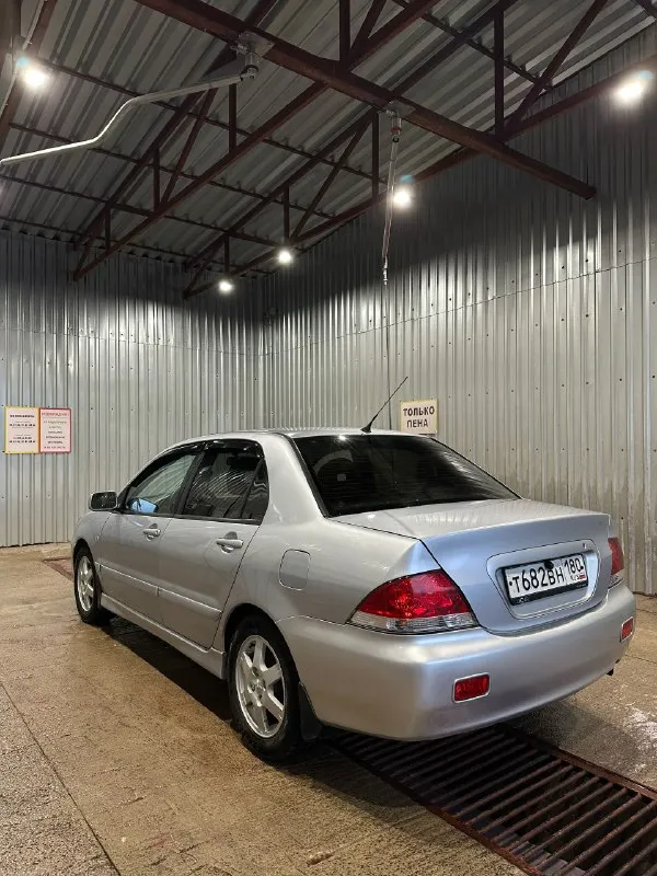Продам mitsubishi lancer 9 🇯🇵 - 1.6 год выпуска - 2004 кпп - механическая. цена - 395000₽ переоформление без проблем. автомобиль стоит на местном 180 учете. работает идеально, не троит, не дымит. мкпп на отлично. кузов не гнилой. салон опрятный, чистый. установлена android-магнитола с камерой заднего вида. более детально по телефону +79497253134 даниил. осмотр автомобиля в г. донецк 📞 звоните: +7(949)7253134 - фотография - 4