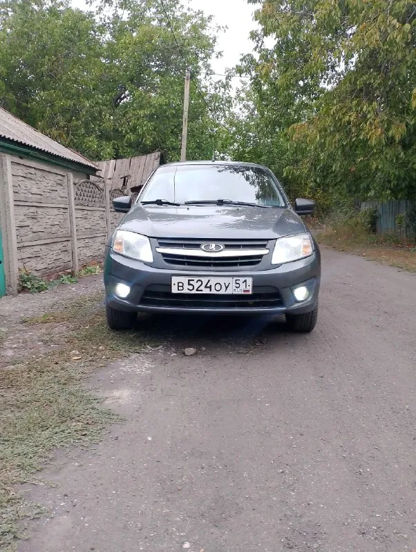 Продам ваз гранта 620 000 руб пробег 144.000 реальному покупателю торг. свежие передние стойки с пружинами. задние пружины. заменён грм на дилер прагматика. гарантия на машину действует на двигатель и коробку!!! я второй хозяин. . косячки по кузову на них скину +7 911 317 54 73 📞 звоните: +7(911)3175473 - фотография - 3