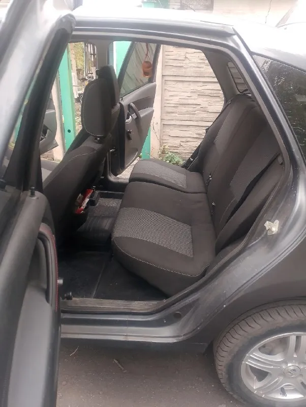 Продам ваз гранта 620 000 руб пробег 144.000 реальному покупателю торг. свежие передние стойки с пружинами. задние пружины. заменён грм на дилер прагматика. гарантия на машину действует на двигатель и коробку!!! я второй хозяин. . косячки по кузову на них скину +7 911 317 54 73 📞 звоните: +7(911)3175473 - фотография - 9