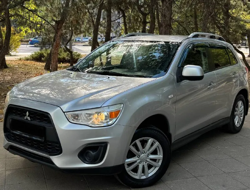 Продам mitsubishi asx год:2013 пробег :132.000 двигатель:1.6 коробка :механика автотека зелёная без дтп в родном окрасе автомобиль в идеальном состоянии за машину не стыдно полностью обслужен от а до я ходовая работает идеально без посторонних звуков 3.500км назад было полное обслуживание за машину не стыдно готов на любые проверки за ваш счет комплектация:, подогрев стекол, мульти руль, круиз контроль, подогрев сидений, кондиционер рабочий, bluetooth, в машине есть все для удобства цена: 1.080.000 +79495278015 - фотография - 2
