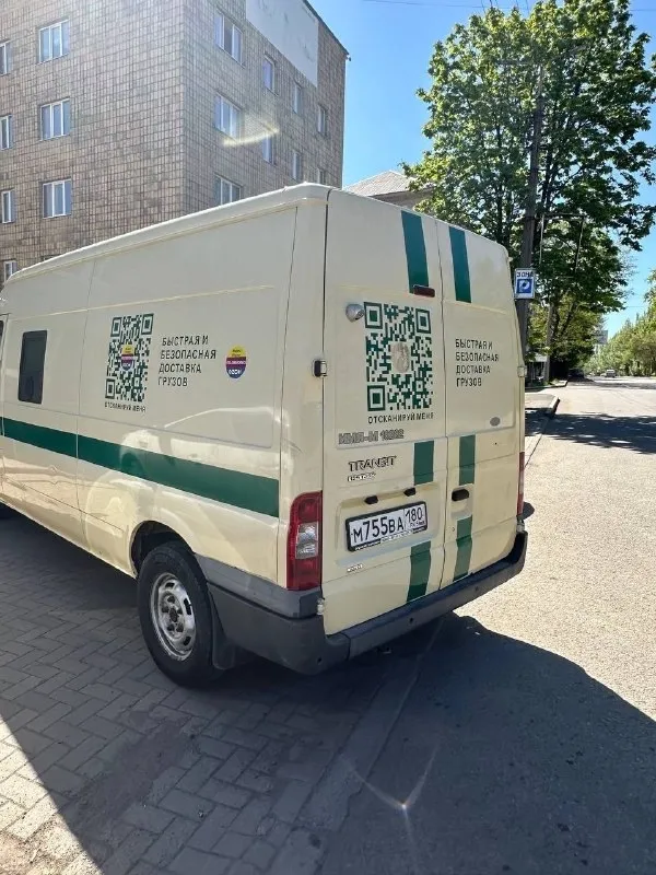 Продается имя-м 19282, 2013 года выпуска (фактически, бронированный ford transit!) уникальное транспортное средство! (от брони осталась бронированная перед, кузов разбронирован для практичности!) гос. номер: m755ba180 vin: z95192820da000333 марка: имя-м 19282 (по документам) модель: imya-m 19282 (фактически ford transit) тип тс: специализированный прочее категория тс: b/ni год выпуска: 2013 шасси (рама) nº: отсутствует кузов (кабина, прицеп) nº: z6fxxxesfxda08190 цвет: бежевый одобрение типа tc nº: e-ru. mt22.b.00135 экологический класс: четвёртый технически допустимая макс. масса: 3500 кг масса в снаряженном состоянии: 2750 кг дополнительная информация: продается надежный и бодрый автомобиль на базе ford transit! броня осталась только в передней части (капсула), что делает его легче и экономичнее в эксплуатации. пробег: 300 000 км расход топлива: всего 12 литров дизеля на 100 км! недавно установлены новые пружины и сцепление (на сумму около 150 000 рублей). автомобиль по 📞 звоните: +7(949)3409726 - фотография - 4