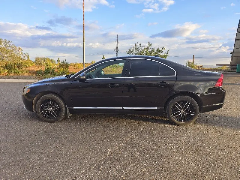 Я хозяин. продам ухоженный автомобиль. денег не жалел. продажа в связи с покупкой недвижимости. продается вольво s80 2011 года выпуска. объем двигателя 2,5 турбо, машина в отличном состоянии. двигатель после полного кап. ремонта. работает идеально. работает чётко. передачи переключает плавно - без пинков и рывков. была произведена замена масла. установлен новый компрессор кондиционера. новый фреон. климат-контроль работает. печка греет кузов автомобиля в отличном состоянии. оцинкован и бесшумлен заводом. ходовая часть полностью обслужена. посторонние звуки при езде отсутствуют. шикарный кожаный салон вас не оставит равнодушным. он отличного качества и в отличном состоянии. электрическая часть автомобиля полностью функционирует. работает каждая кнопочка. отличная фирменная резина и фирменные диски доставят вам огромное удовольствие при езде. автомобиль на данный момент не требует вложений. было вложено большое количество денег и времени. продав 📞 звоните: +7(959)1087621 - фотография - 6