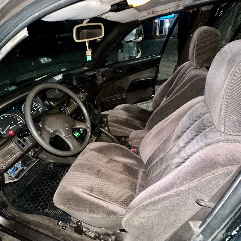 Продаю mitsubishi galant 6 1.8, 1991 года! отличный вариант для любителей классики! машина едет очень бодро, до 200 км/ч разгонял — не ведет, и есть потенциал для большего! новые тормоза и стойки, в остальном состояние хорошее. нужно вложиться в кузов: преварить крылья и арки. если заняться, выйдет лучше, чем приора и тому подобные в ценовом сигменте ! цена:. звоните для подробностей: +79493240524 📞 звоните: +7(949)3240524 - фотография - 6