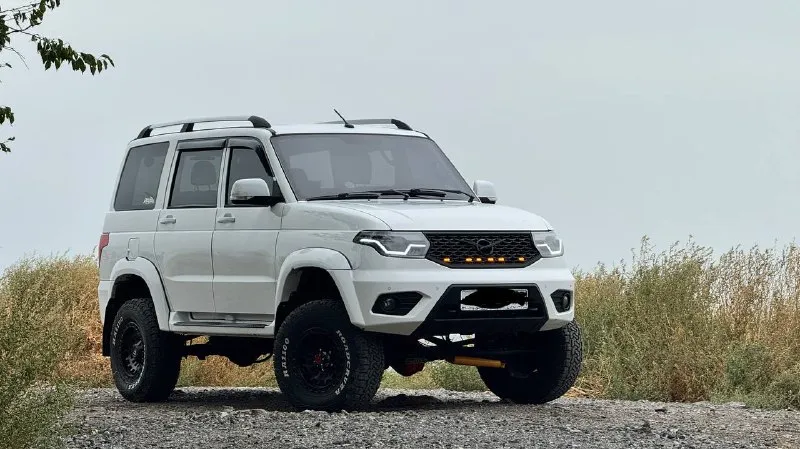 Уаз патриот год: 2018 пробег: 100000км машина в хорошем состоянии, полностью исправна, весь в родной... - фотография