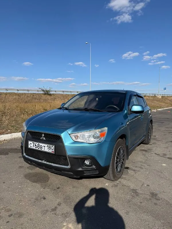 Mitsubishi asx, 2011 года 1,8 обьем двигателя 140 лошадей коробка автомат работает отлично, двигатель обслужен, масло не ест, в отличном состоянии. по технической части проблем нет, на полном ходу. установлена магнитолла teyes, мультируль. кондиционер работает, обогрев передних сидений. электрические стеклоподъемники пробег 183 тыс. я владелец, проблем с переоформлением не будет. цена : 1 150 000, реальному покупателю хороший торг +7(949)4140383 📲 tg: @lifendurrr 📞 звоните: +7(949)4140383 - фотография - 2