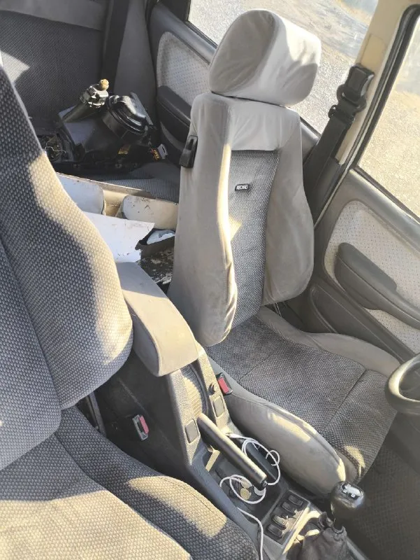 Продам ford сиера по запчастям или целяком, тачка была ещё вчера в идеале, мотор 2.0 dohc газ бензин, солон отличный, сидение рекаро доки чистые. донецк тел +79496125008 📲 tg: автоэлектрик днр 📞 звоните: +7(949)6125008 - фотография - 6