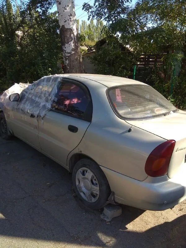 Продам как донора, 2008 год. двигатель (компрессия на цилиндрах 12; 12,5) и коробка опель. стёкла целые, заклеено потому что в момент аварии были опущены, перебило проводку. не на ходу, нужен эвакуатор. телефон+79494783630 📲 tg: @valsimvik 📞 звоните: +7(949)4783630 - фотография - 3