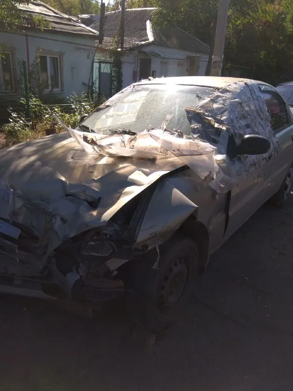 Продам как донора, 2008 год. двигатель (компрессия на цилиндрах 12; 12,5) и коробка опель. стёкла целые, заклеено потому что в момент аварии были опущены, перебило проводку. не на ходу, нужен эвакуатор. телефон+79494783630 📲 tg: @valsimvik 📞 звоните: +7(949)4783630 - фотография - 8